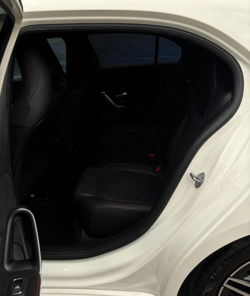 Mercedes-Benz A 180 — photo 12