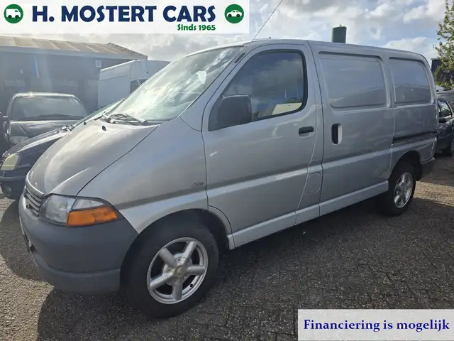 Toyota Hiace 2.5 D4-D 100 Cool 2x schuifdeur Sportvelgen 3-zits
