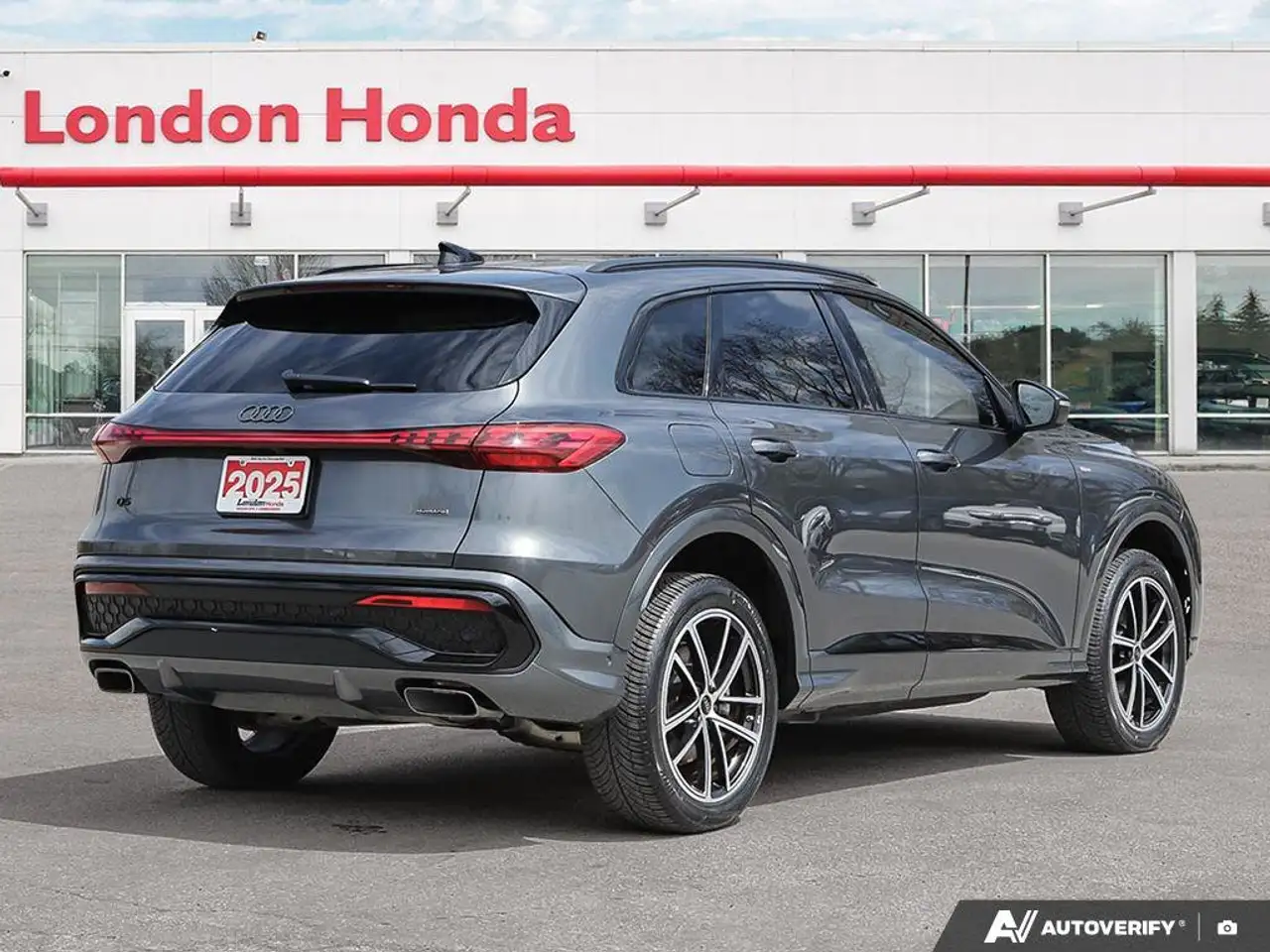 Audi Q5 снимка Audi Q5