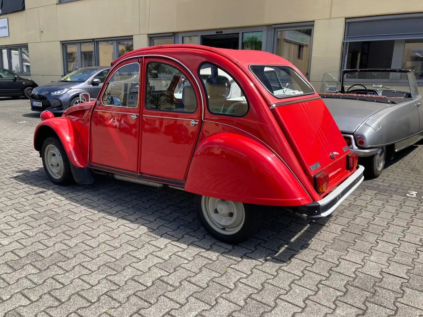 Citroen 2CV 6 Rot - 2