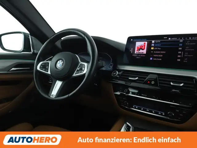 BMW 5 Series view 13