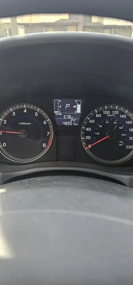 Hyundai ACCENT снимка Hyundai ACCENT