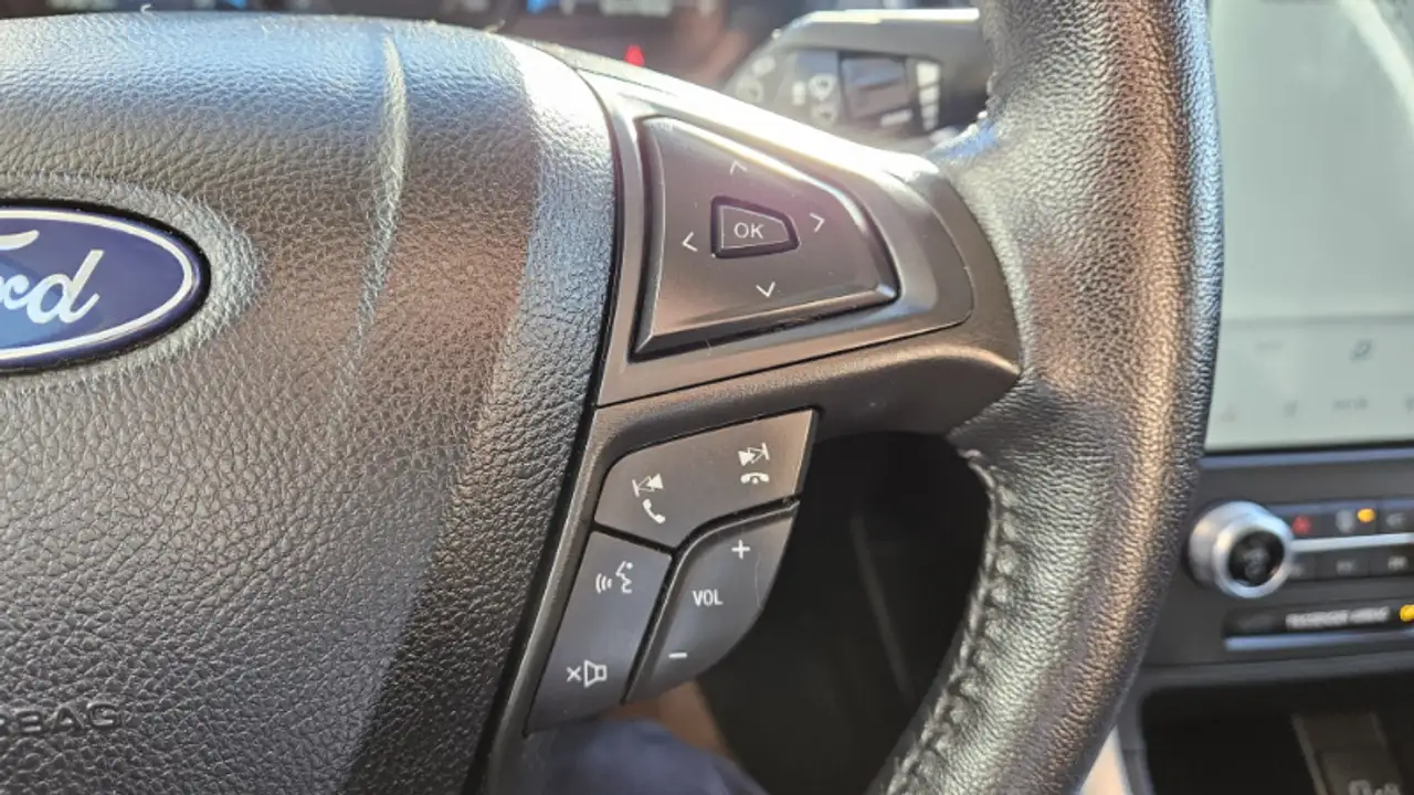 Ford Edge photo Ford Edge