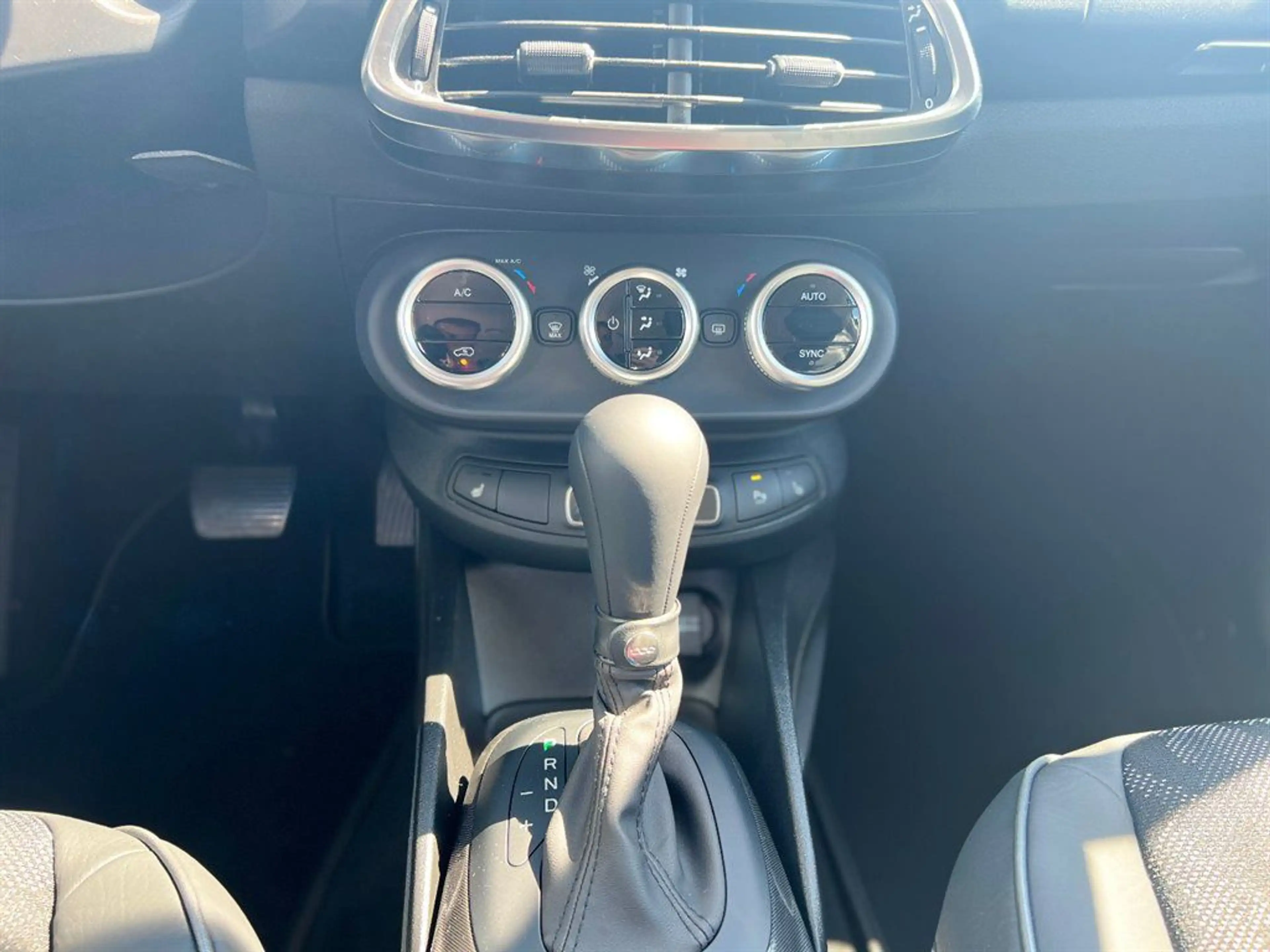 Fiat 500X Hybid 130 7-Gang DCT Cross — photo 14