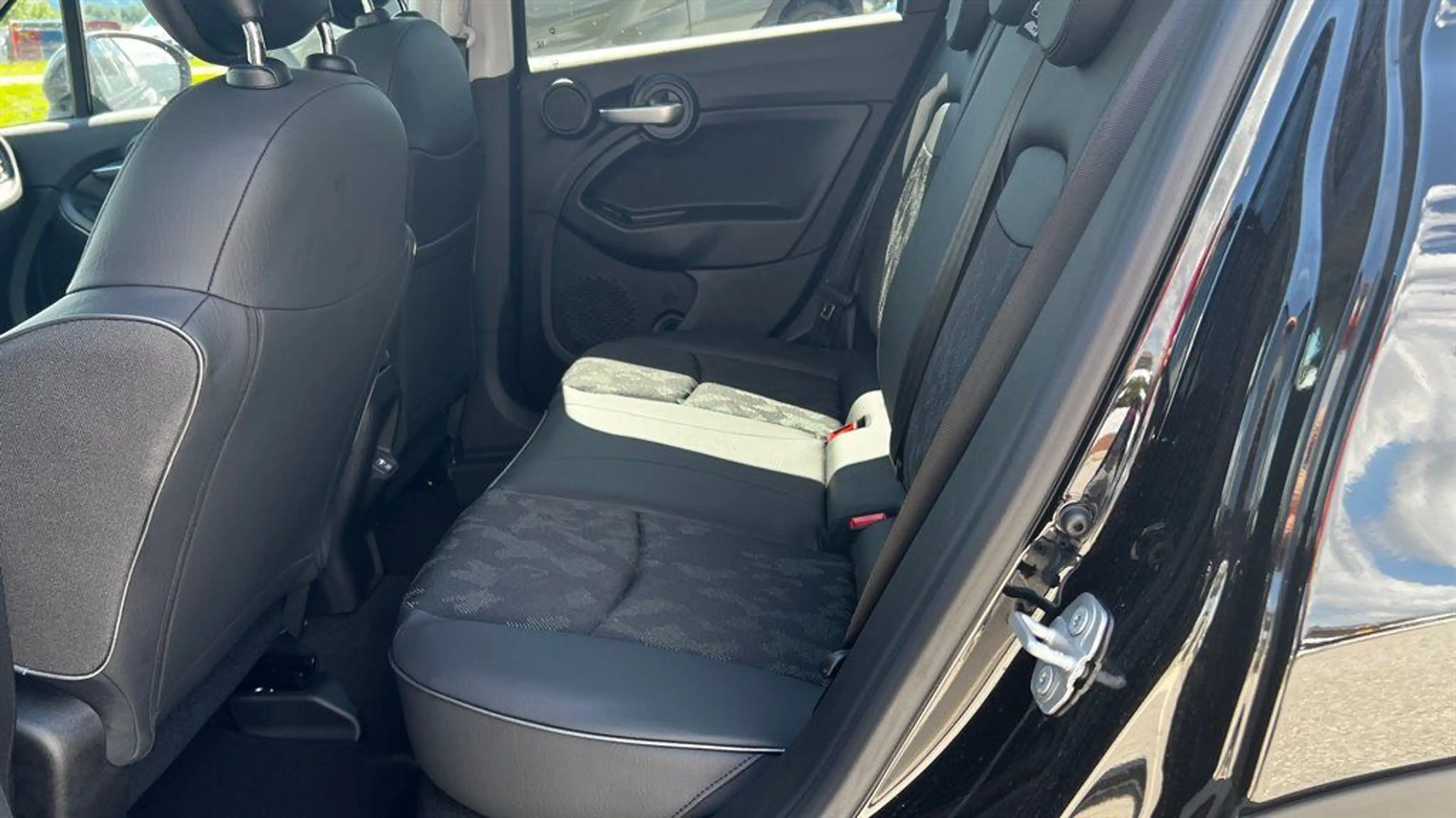 Fiat 500X Hybid 130 7-Gang DCT Cross — photo 11