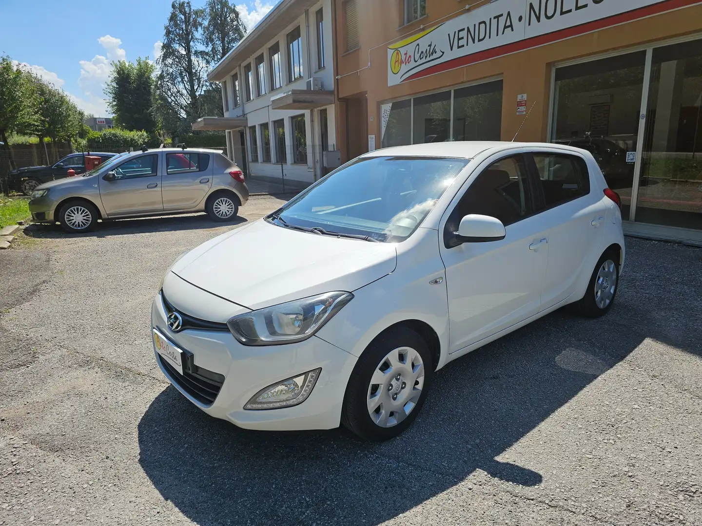 Hyundai i20 5p 1.2 Sound Edition Bianco - 2