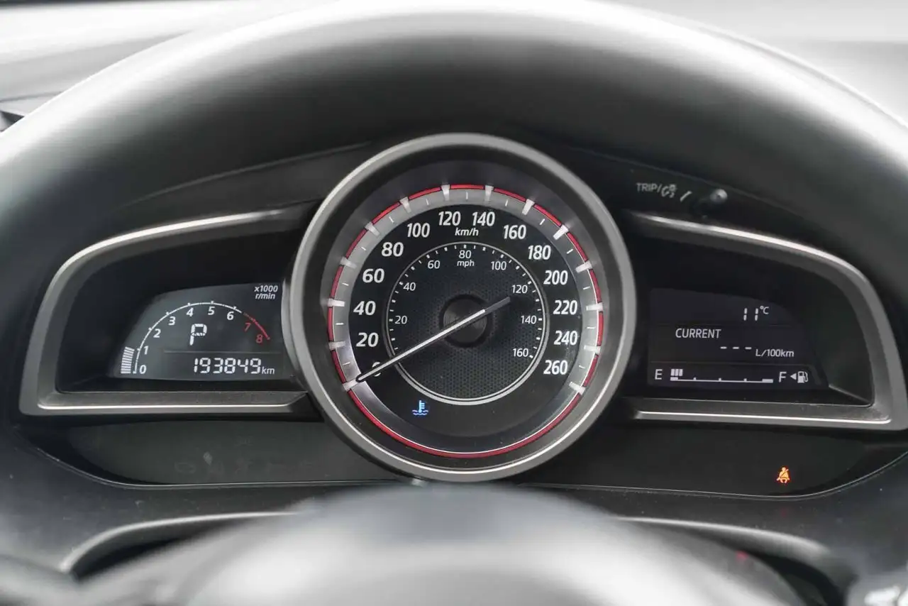 Mazda 3 снимка Mazda 3