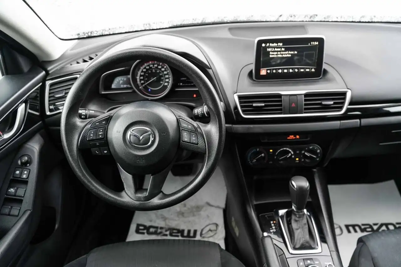 Mazda 3 снимка Mazda 3