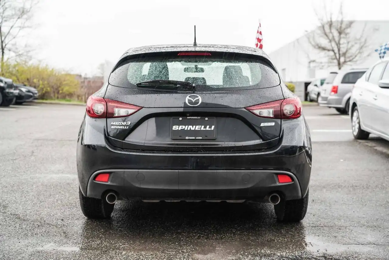Mazda 3 снимка Mazda 3