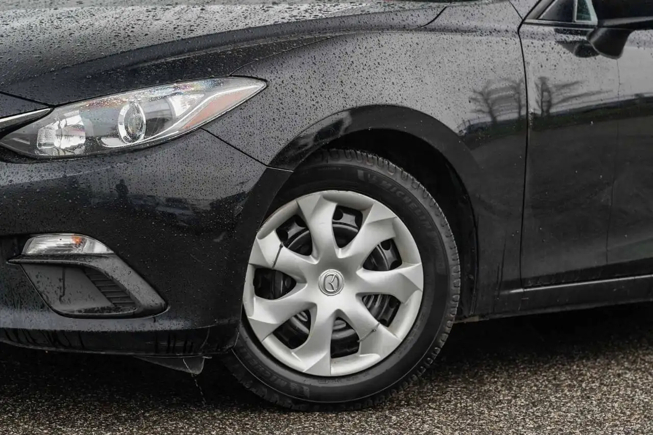 Mazda 3 снимка Mazda 3