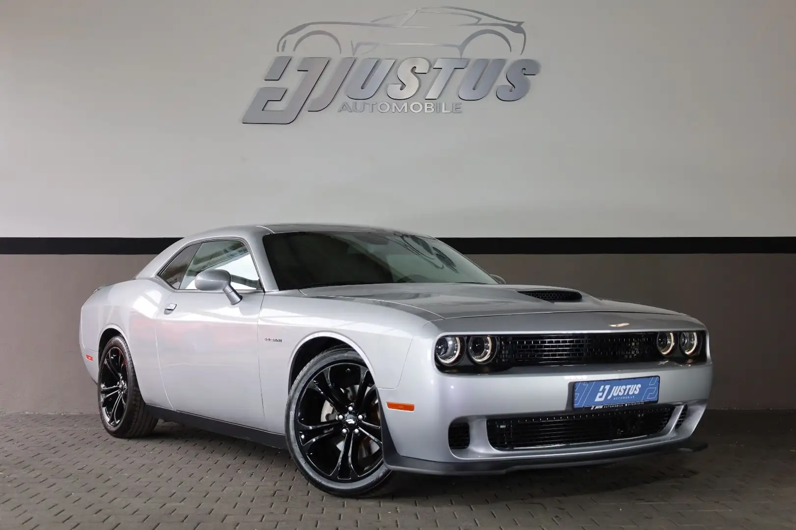 Dodge Challenger 5.7 R/T/SHZ/TEMP/BTH/MFL/AMBIE/R20 Plateado - 1