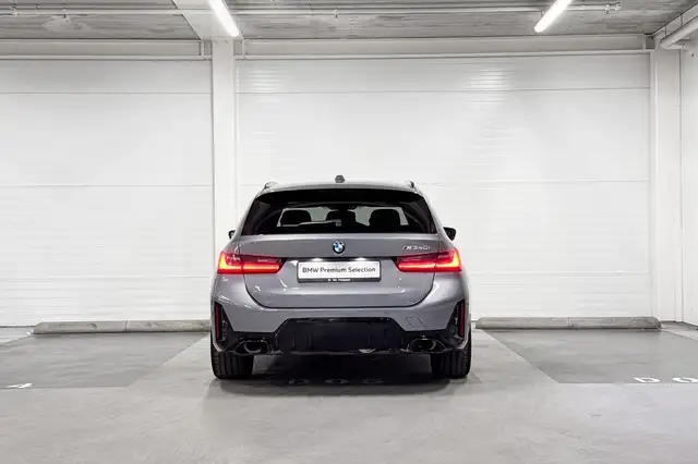 BMW 3 Series view 7