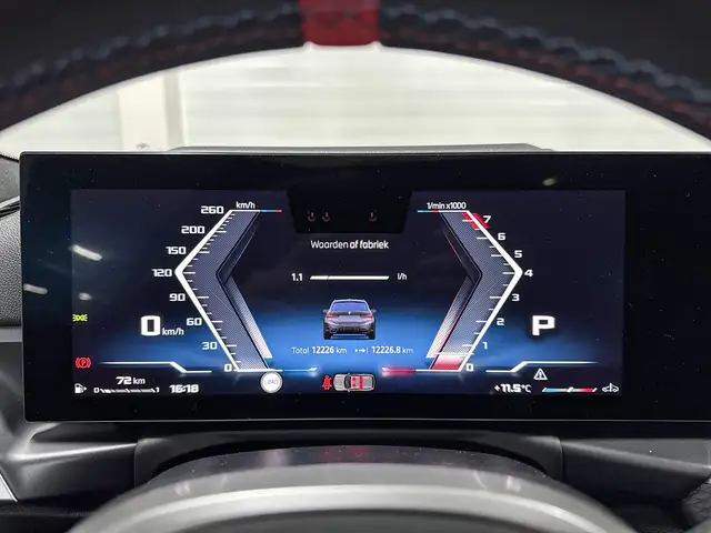 BMW 3 Series view 13