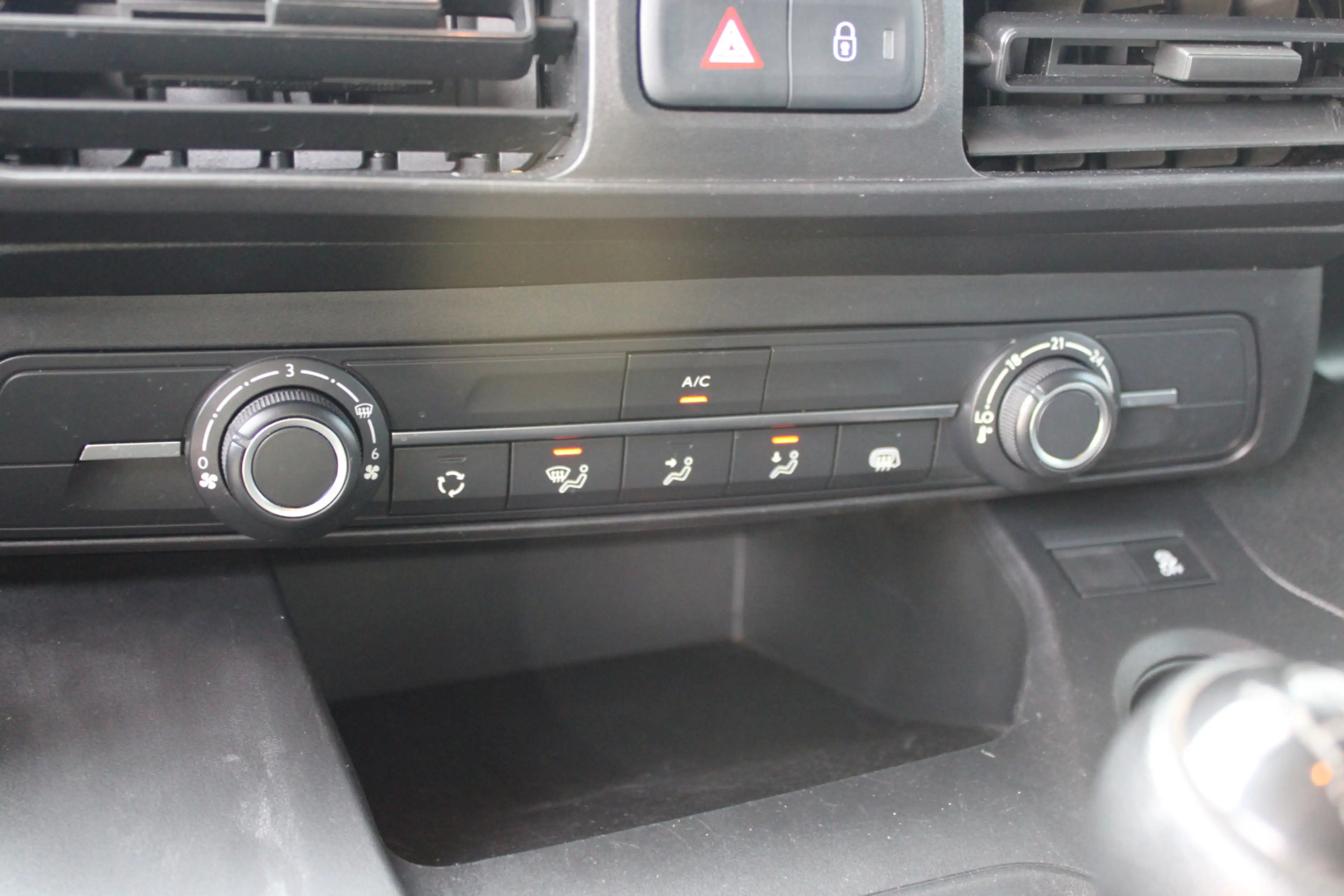 Citroen Berlingo 1.6 BlueHDI Control EX BTW EURO6  Nieuw Model Trek — photo 8