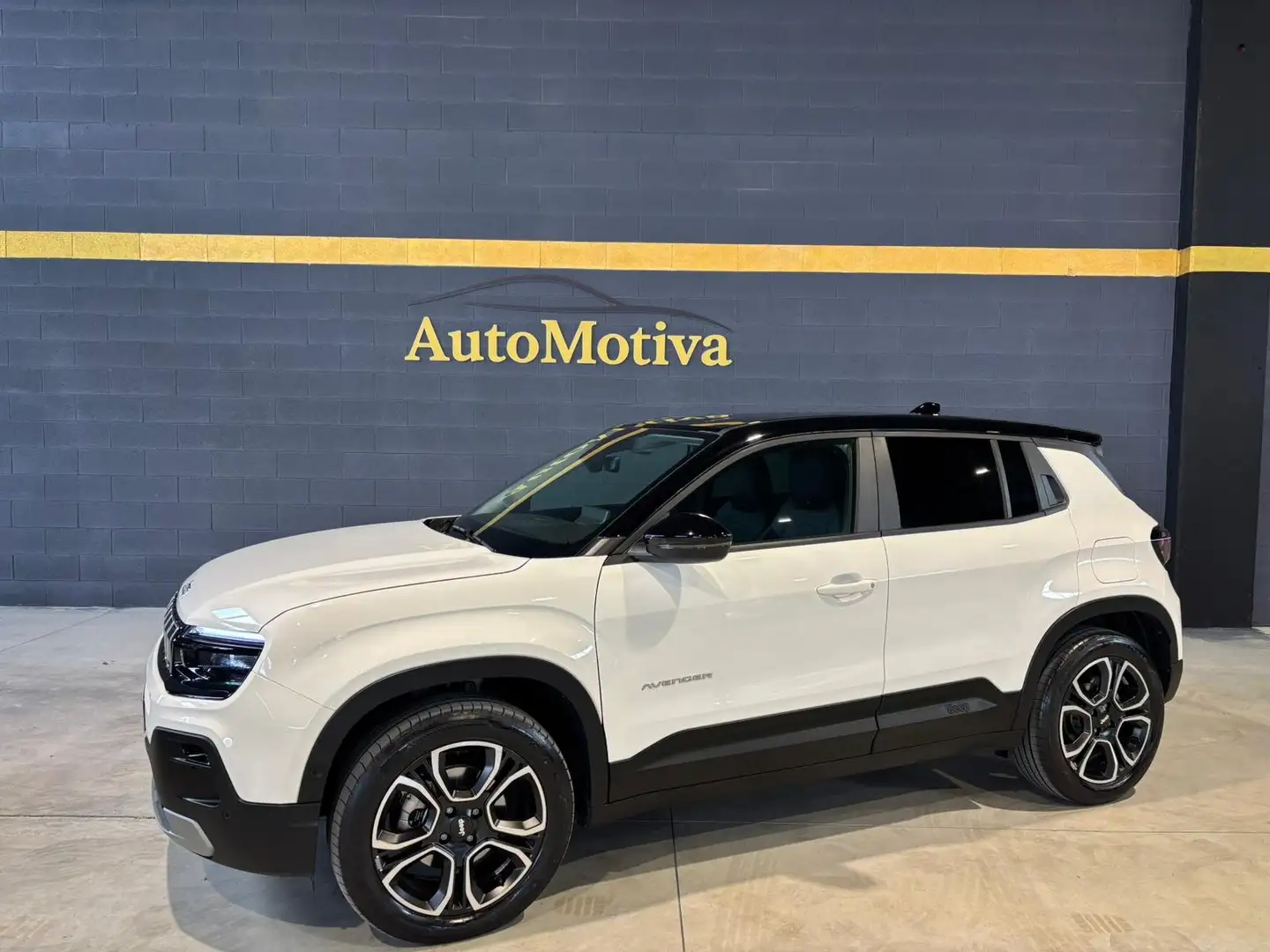 Jeep Avenger Avenger 1.2 turbo e-hybrid mhev Summit fwd edct6 Bianco - 1