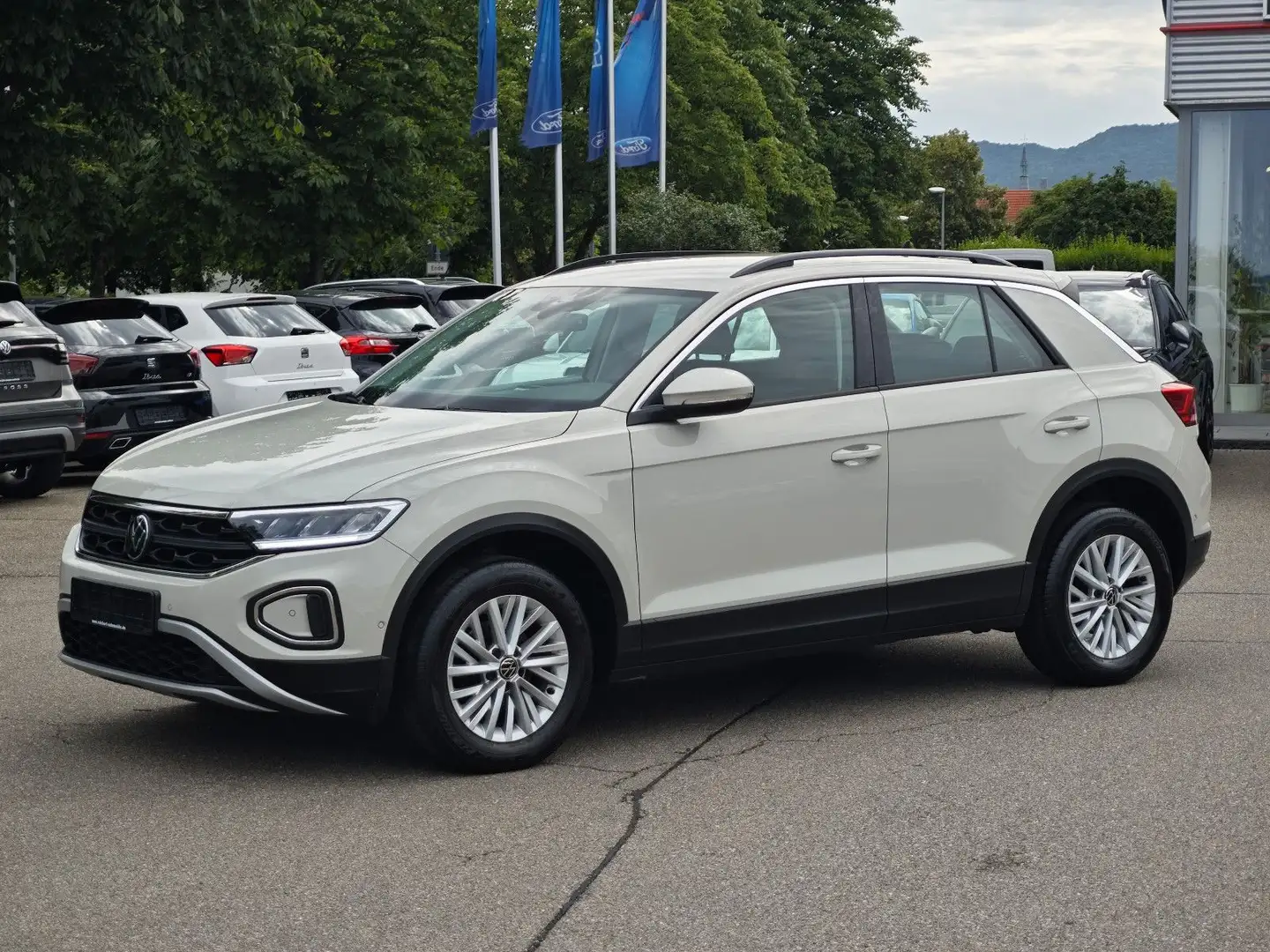 Volkswagen T-Roc Life 150PS DSG #ACC #APP #PDC Grijs - 1