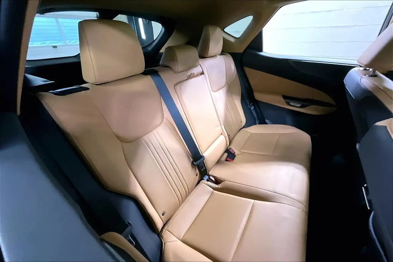 Lexus NX снимка Lexus NX