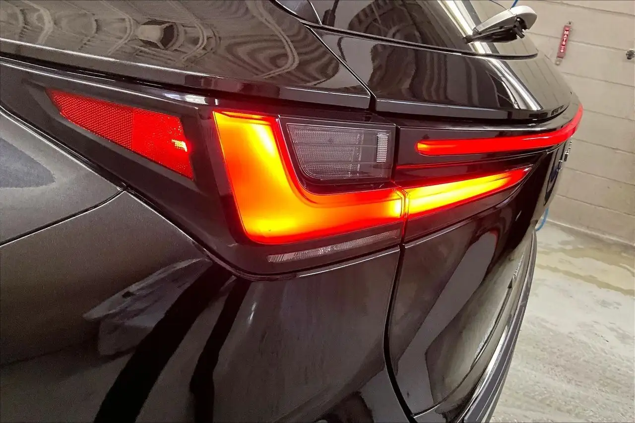 Lexus NX снимка Lexus NX
