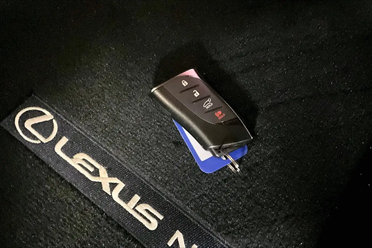Lexus NX снимка Lexus NX