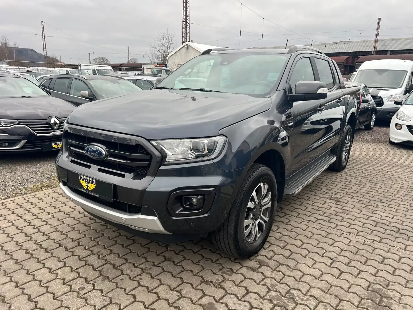 Ford Ranger Wildtrak Doppelkabine 4x4 Automatik Grau - 2