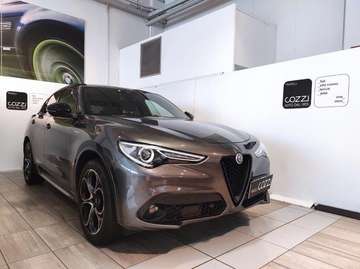 - Stelvio 2.2 Turbodiesel 210 CV AT8 Q4 Veloce