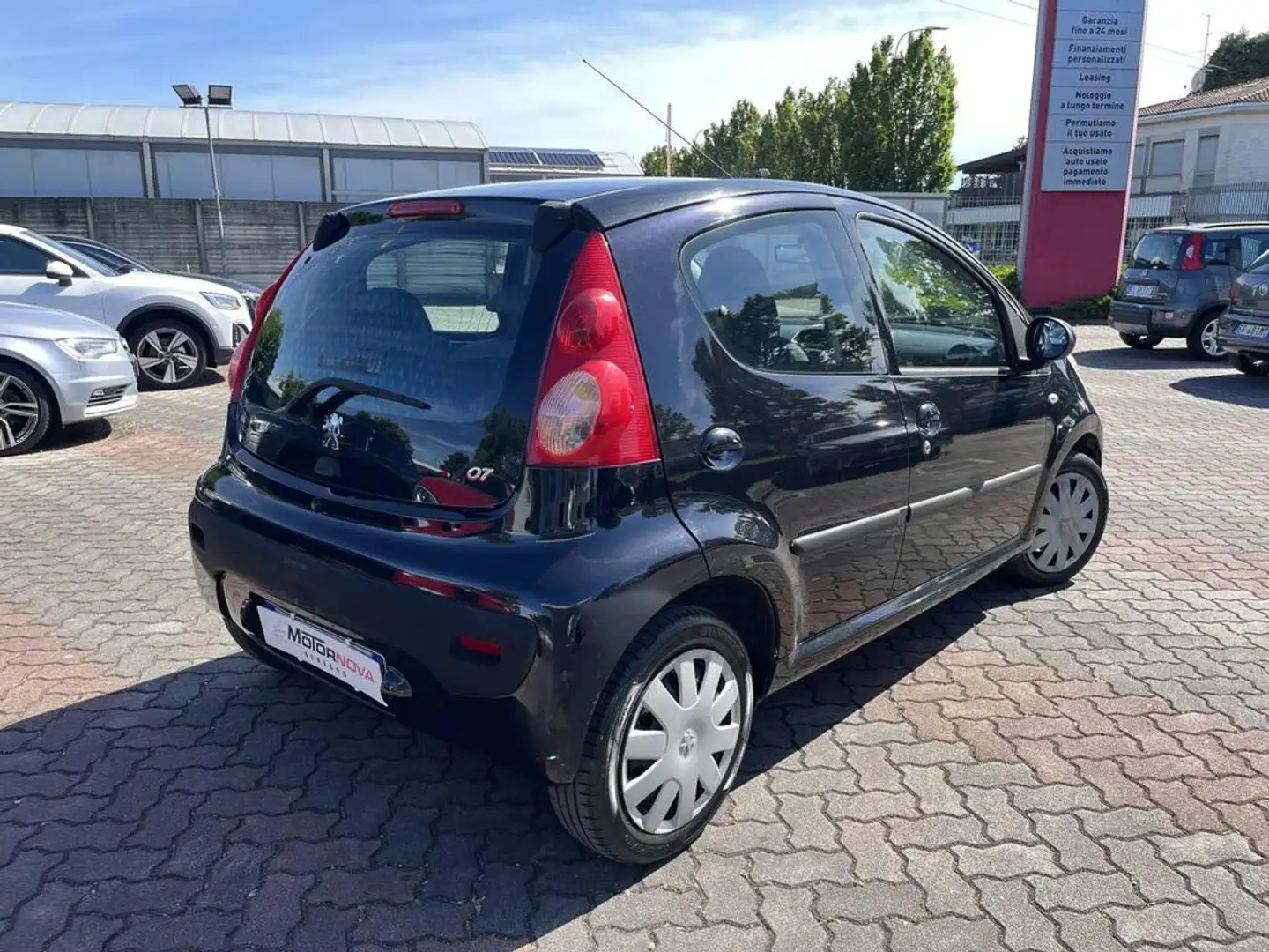 Peugeot 107 1.0 12v Desir 5p Negro - 2
