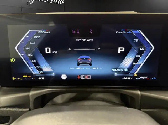 BMW 4 Series view 9