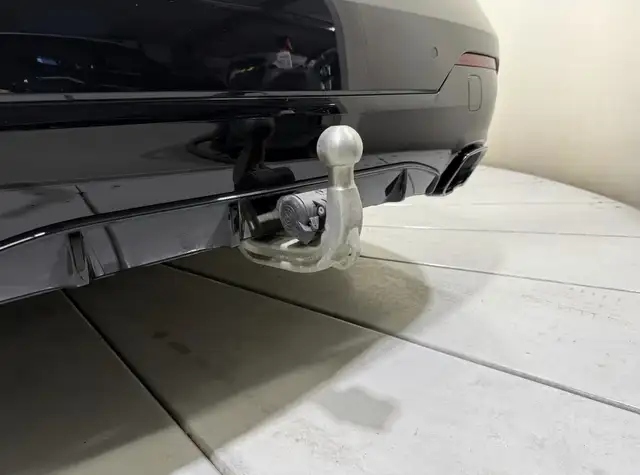 BMW 4 Series view 17