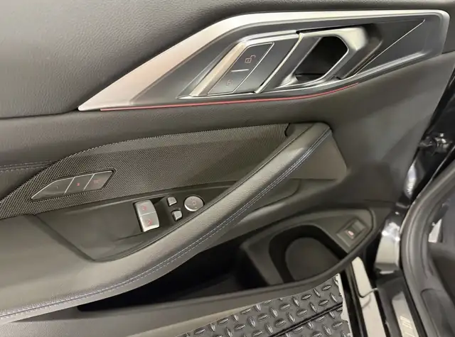 BMW 4 Series view 12