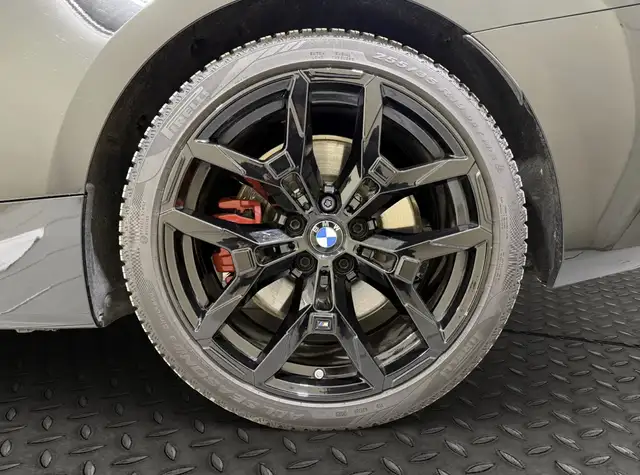 BMW 4 Series view 19