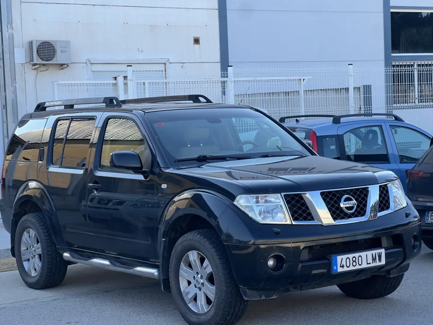 Nissan Pathfinder 2.5dCi XE 7pl. Negro - 2
