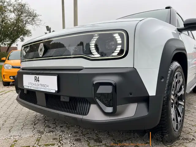 Renault Electric 150 view 7