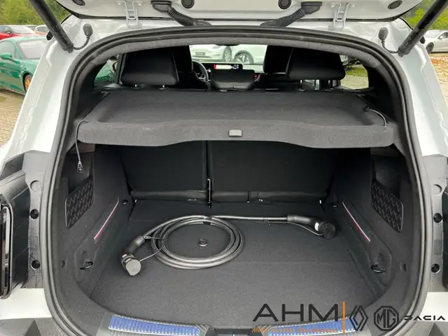 Renault Electric 150 view 9