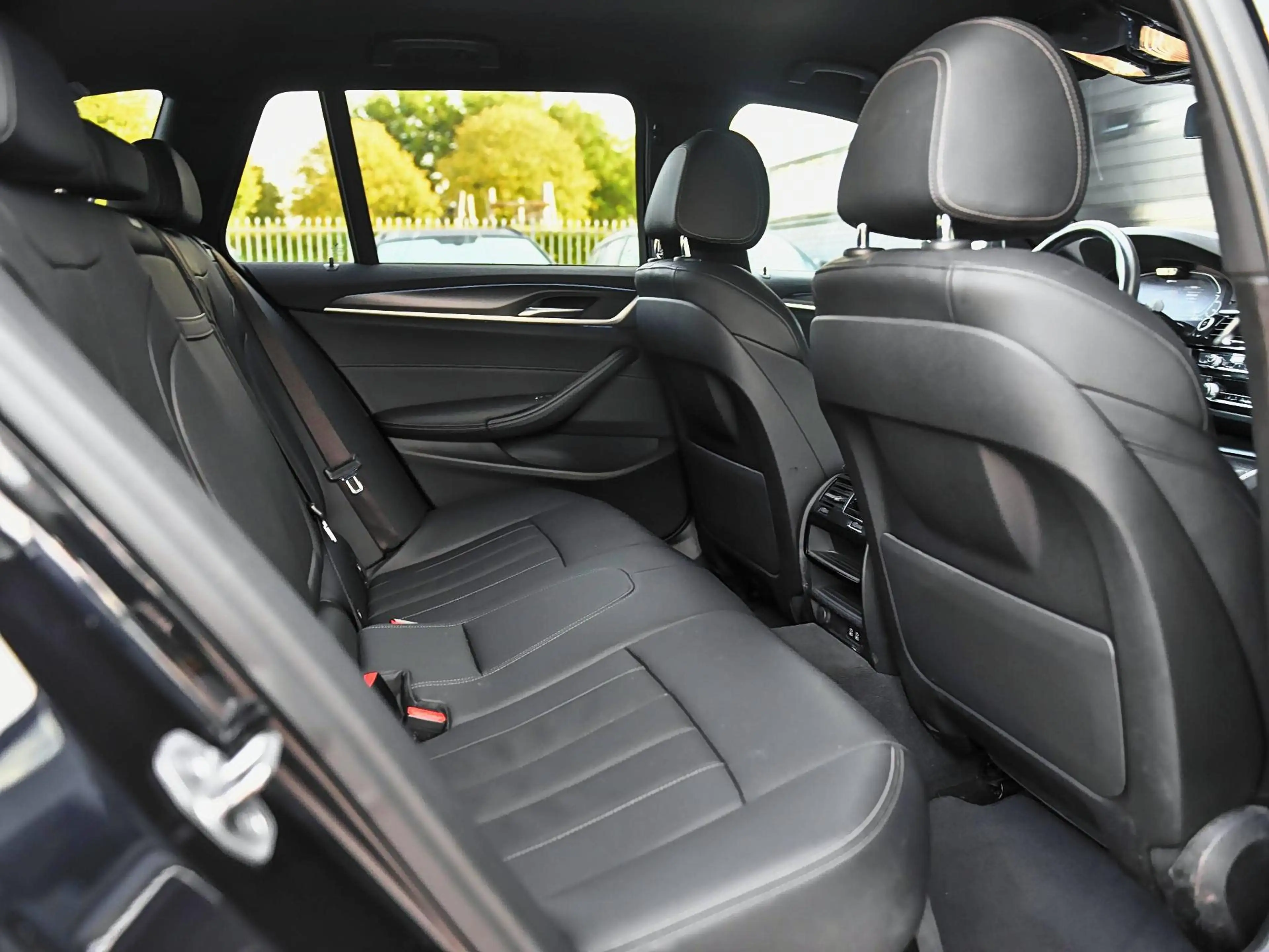 BMW 530 5-serie 530e xDrive Business M-sport Laser ACC Ler — photo 21