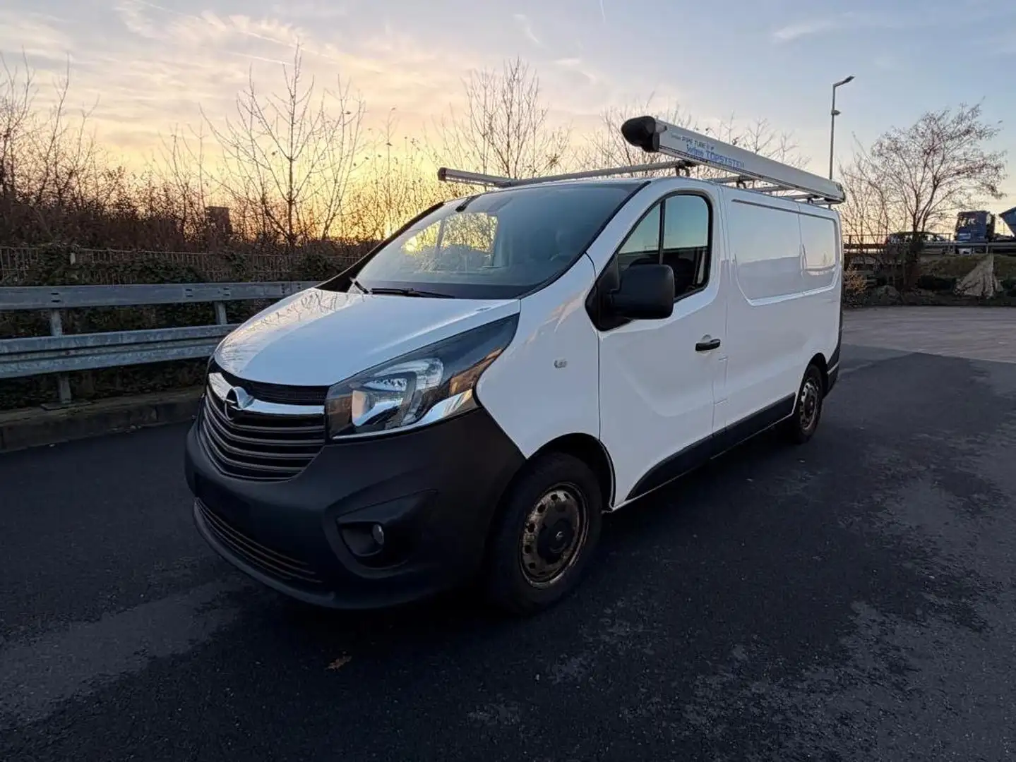 Opel Vivaro Kasten L1H1  2,9t*2*Sortimo*Dachgepäck*TÜV Blanc - 1