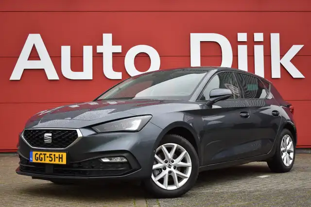 SEAT Leon 1.0 eTSI Style DSG | LED | Carplay | Navi | Clima