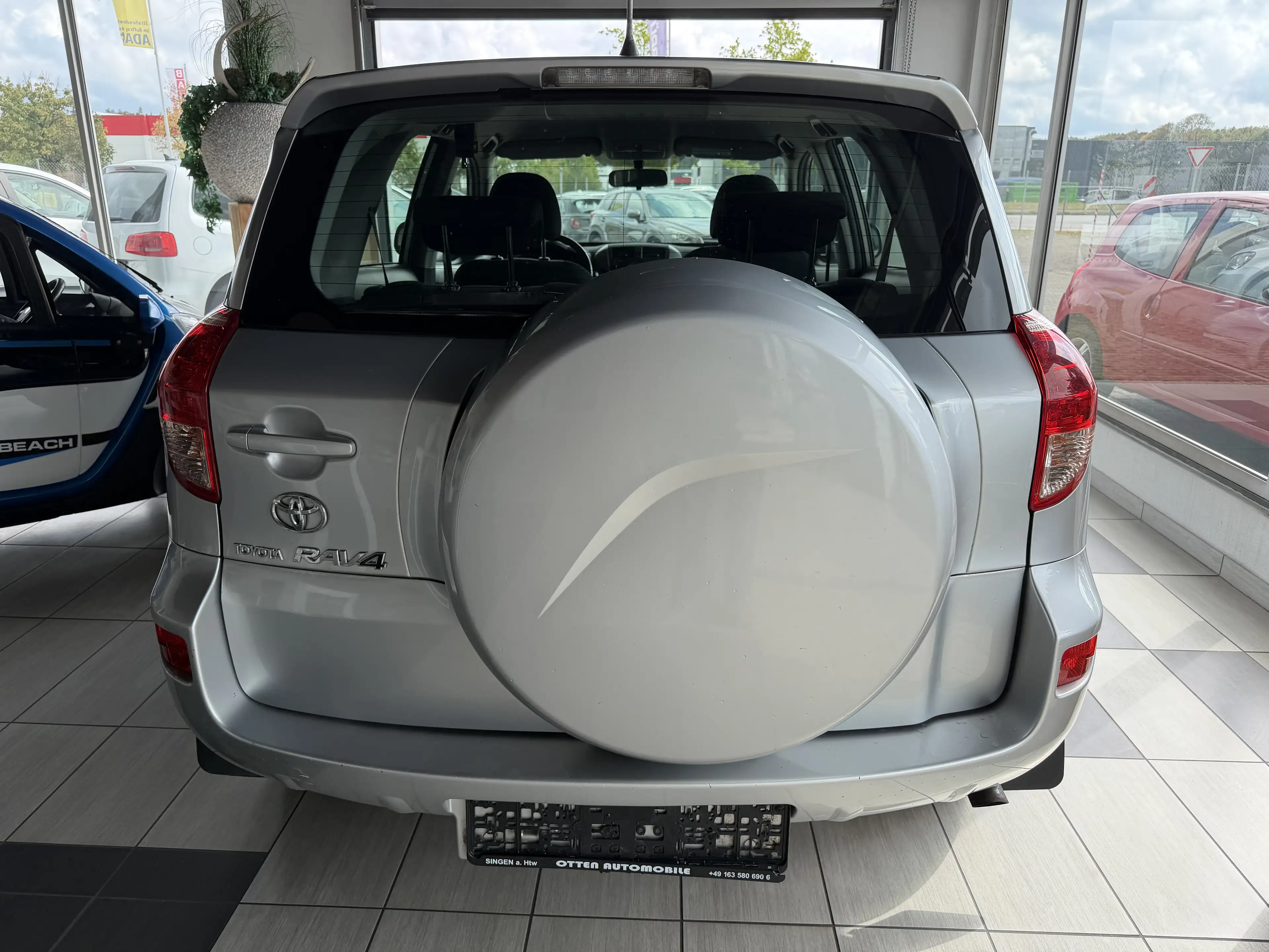 Toyota RAV 4 Basis — photo 4