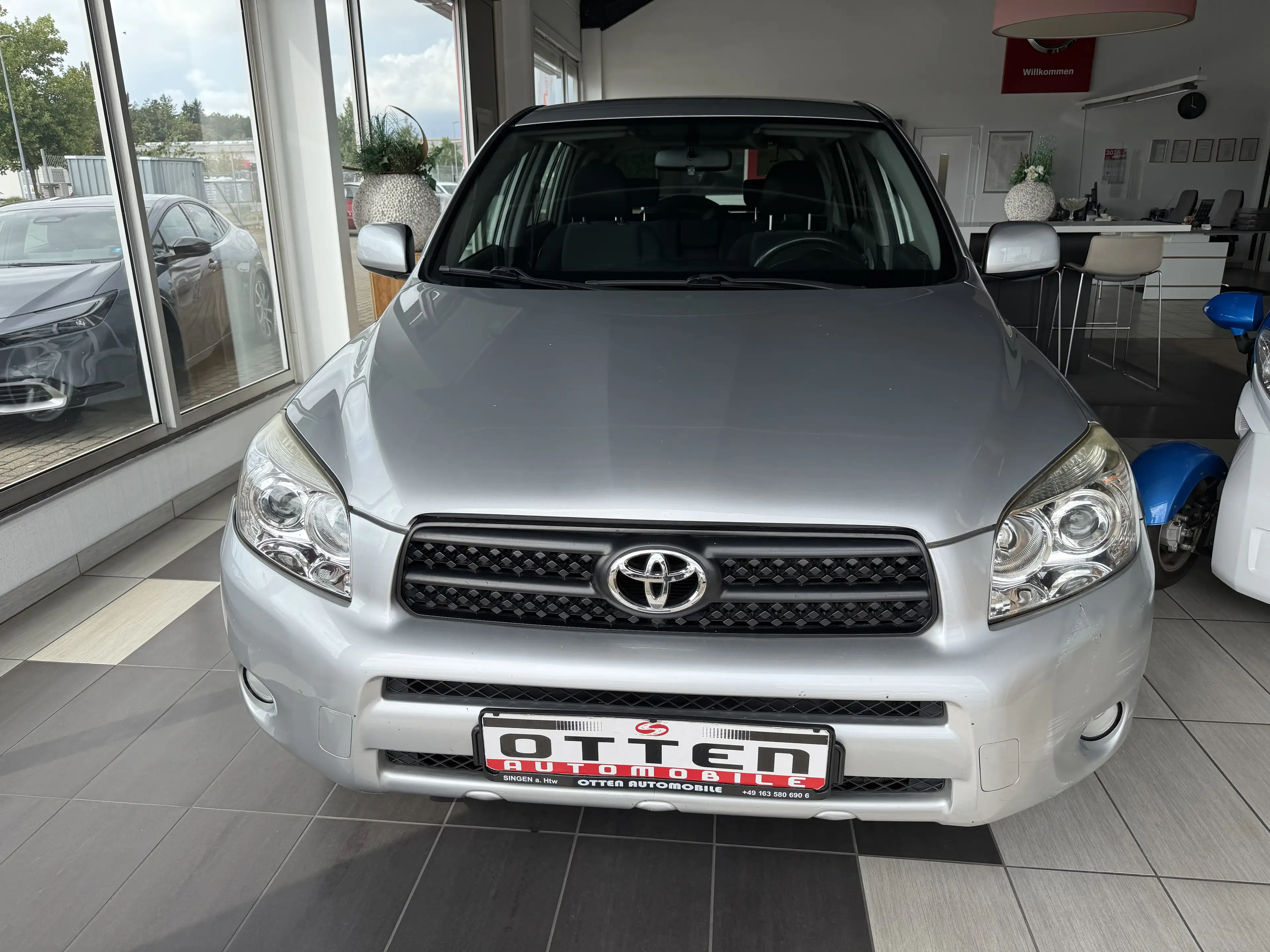 Toyota RAV 4 Basis