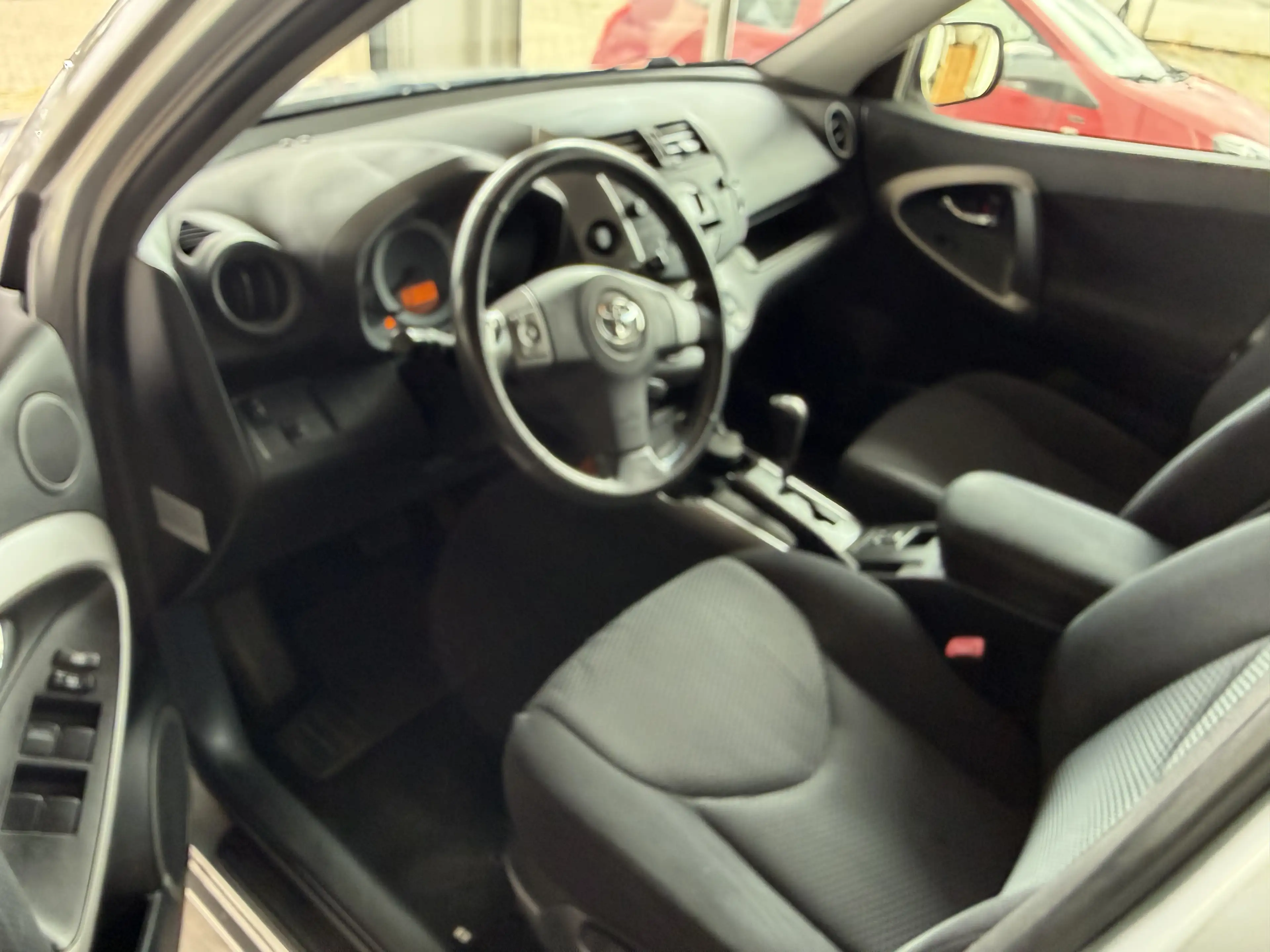 Toyota RAV 4 Basis — photo 8