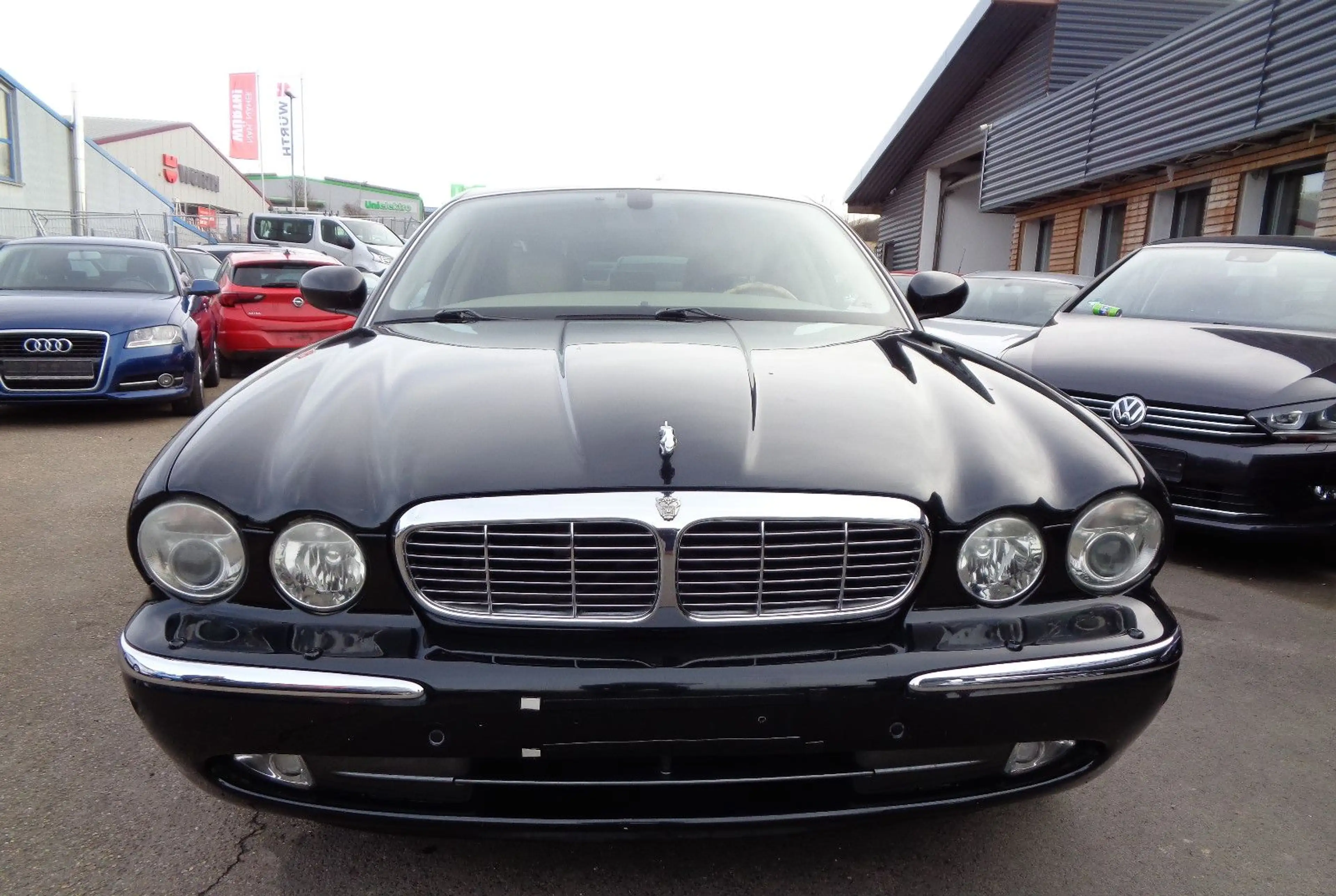 Jaguar XJ8 4.2 Executive*Vollleder*Navi*Shz*Memory*Pdc* — photo 3