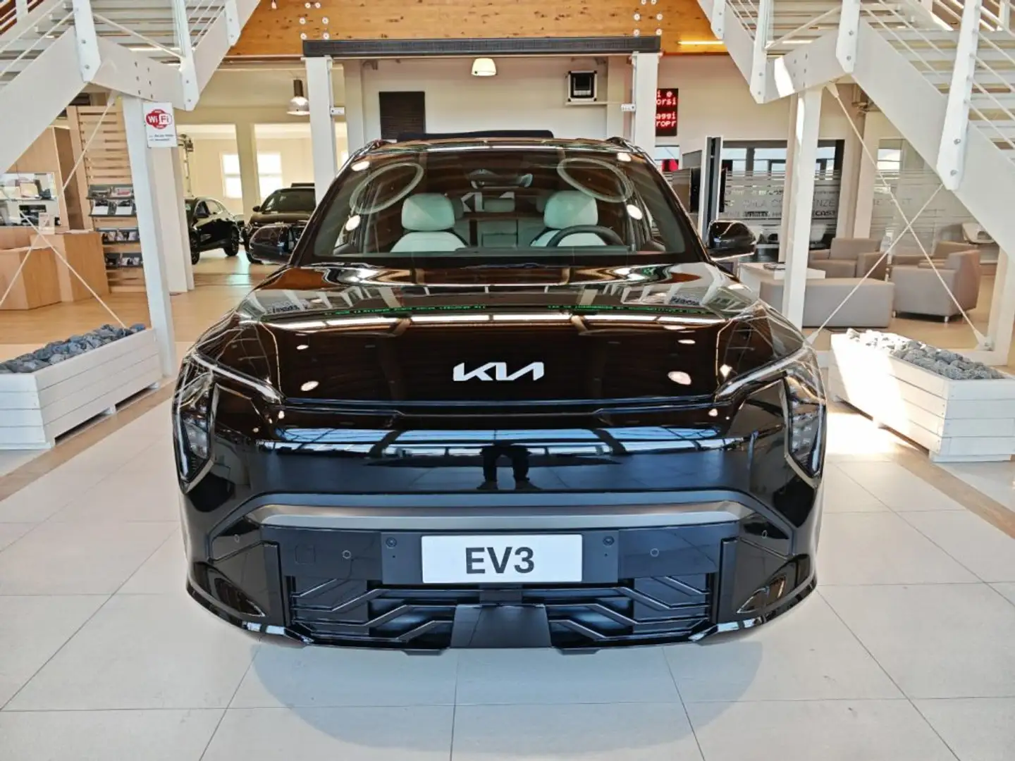 Kia EV3 81.4 kWh GT-line - PRONTA CONSEGNA Nero - 2