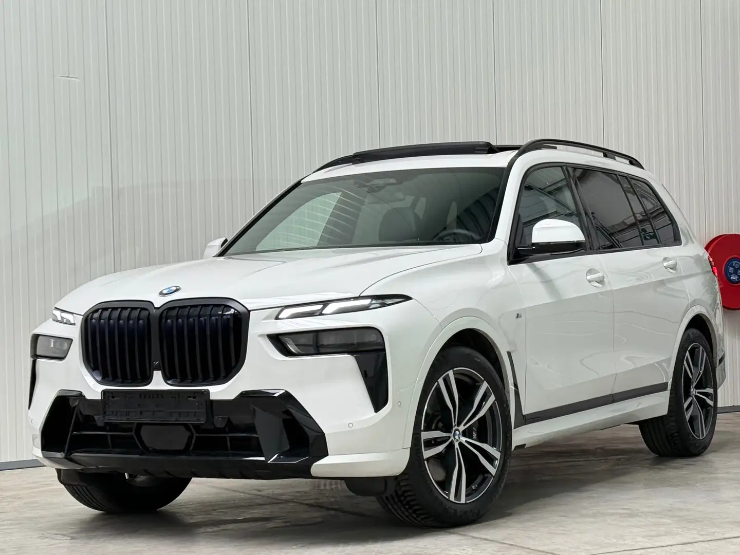 BMW X7 40d M-Pack Individual Blanc - 1