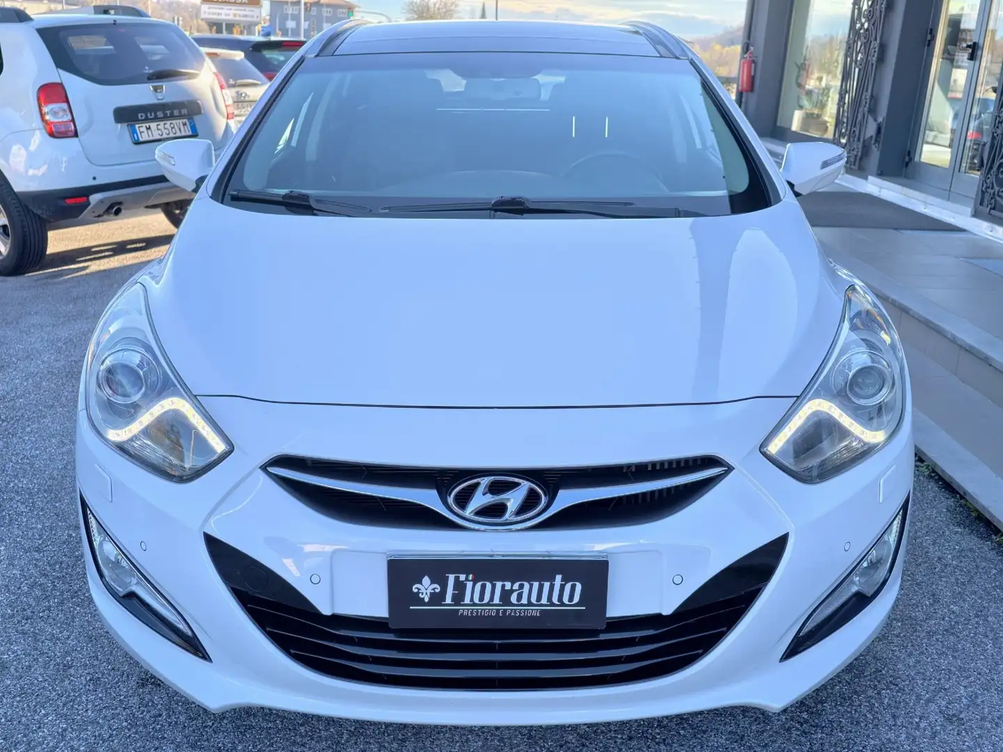 Hyundai i40 Wagon 1.7 crdi Style 136cv Bianco - 1