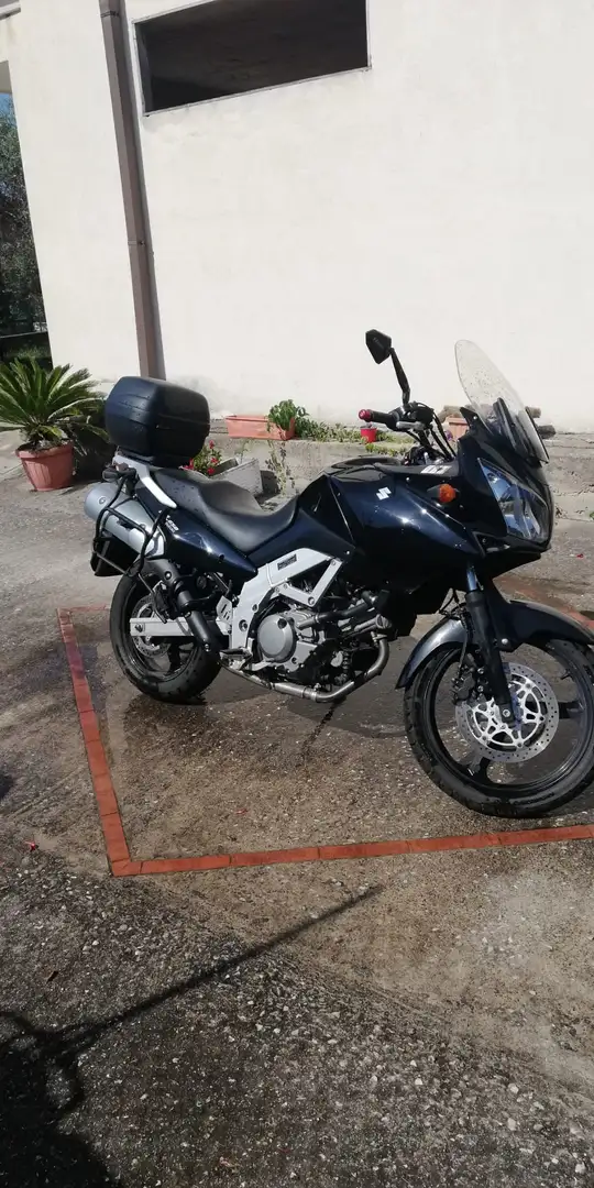 Suzuki V-Strom 650 Noir - 1