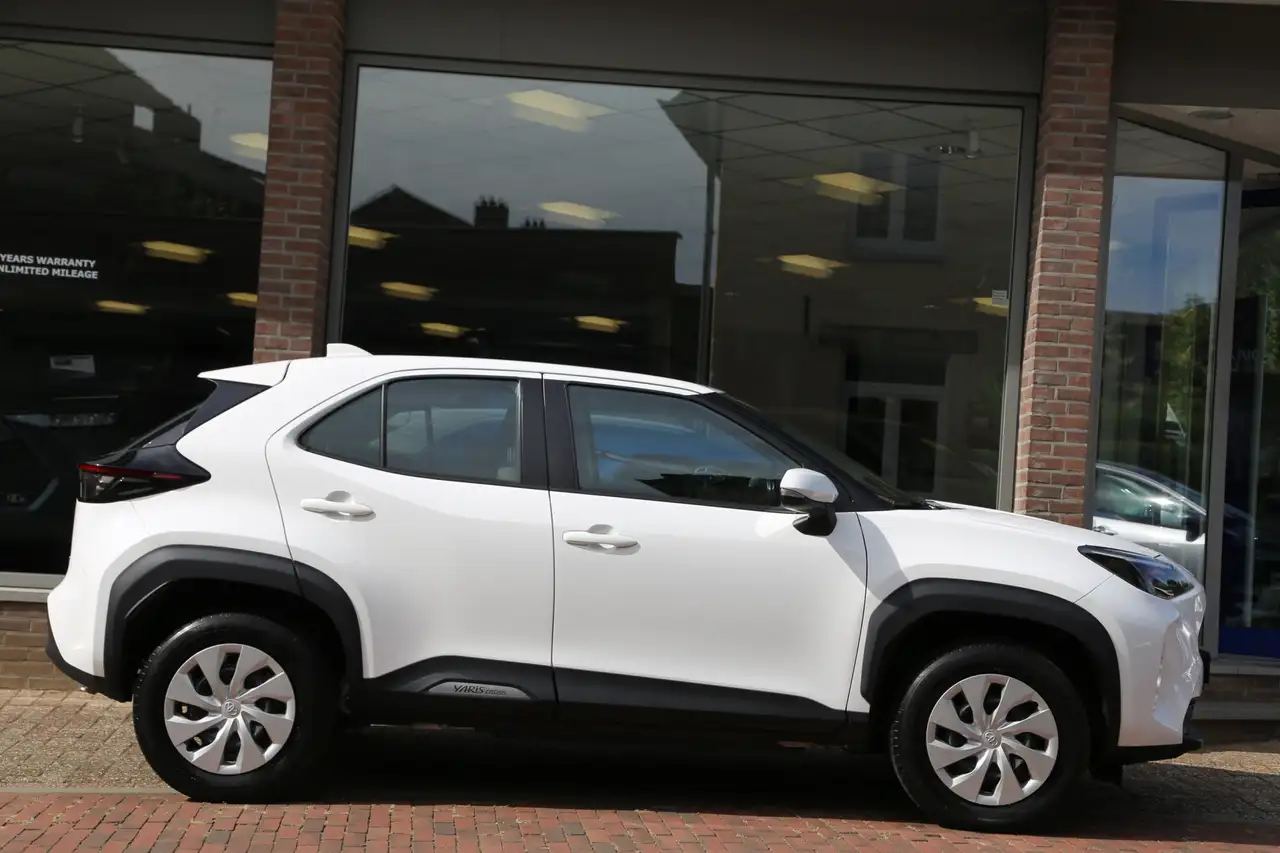 Toyota Yaris Cross 1.5 Hybrid Active Navi Camera ACC Stoelverwarming, миниатюра 2