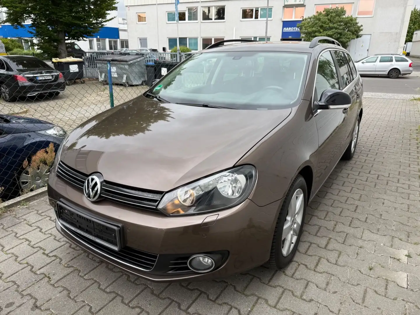 Volkswagen Golf VI Variant Style, Steuerkette wurde erneurt Braun - 1