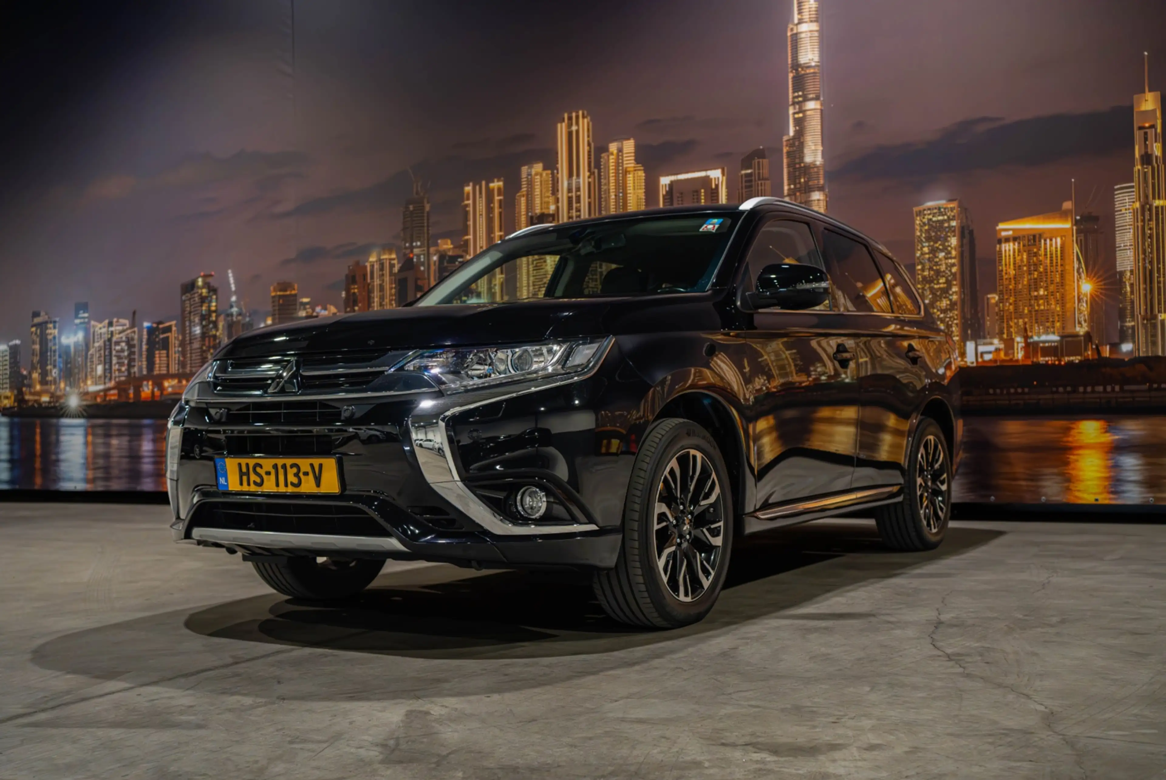 Mitsubishi Outlander 2.0 PHEV Executive Edition — photo 4