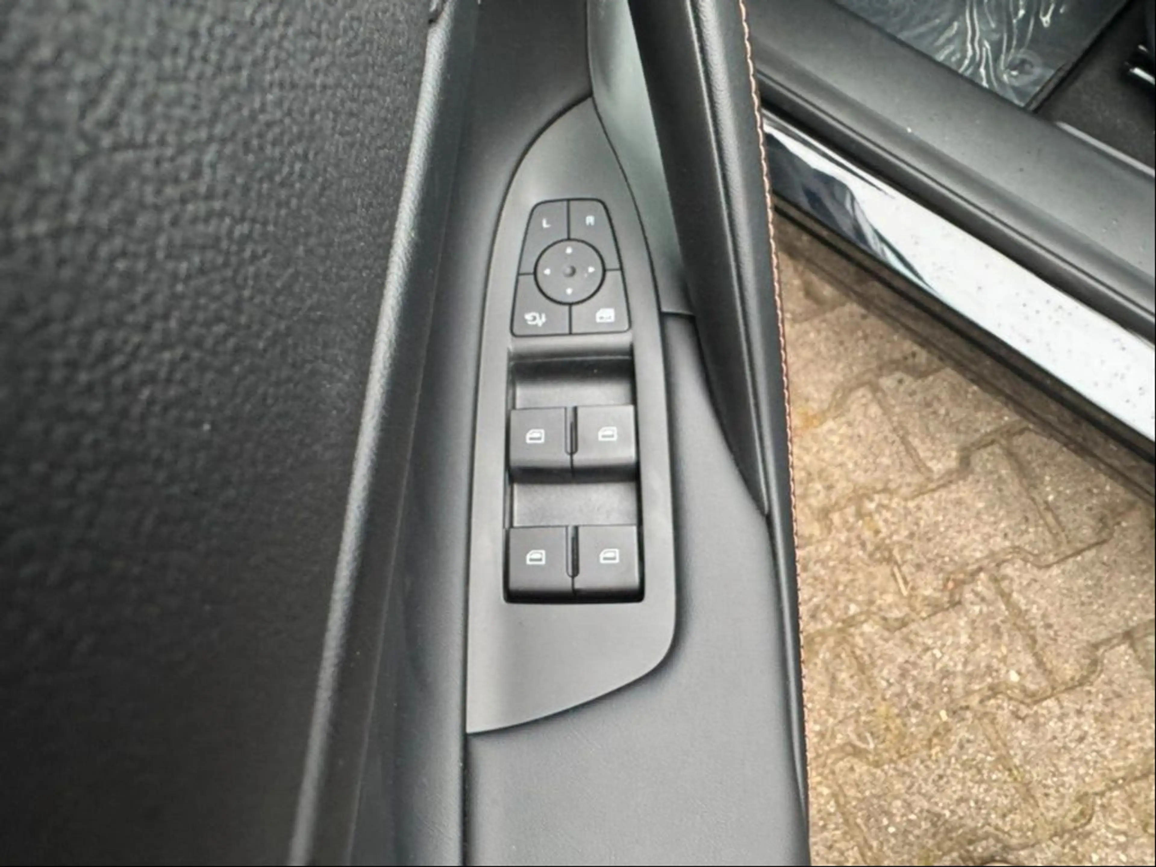 MG HS 1.5 Hybrid+ Luxury / NAVI / 360°KAMERA — photo 11