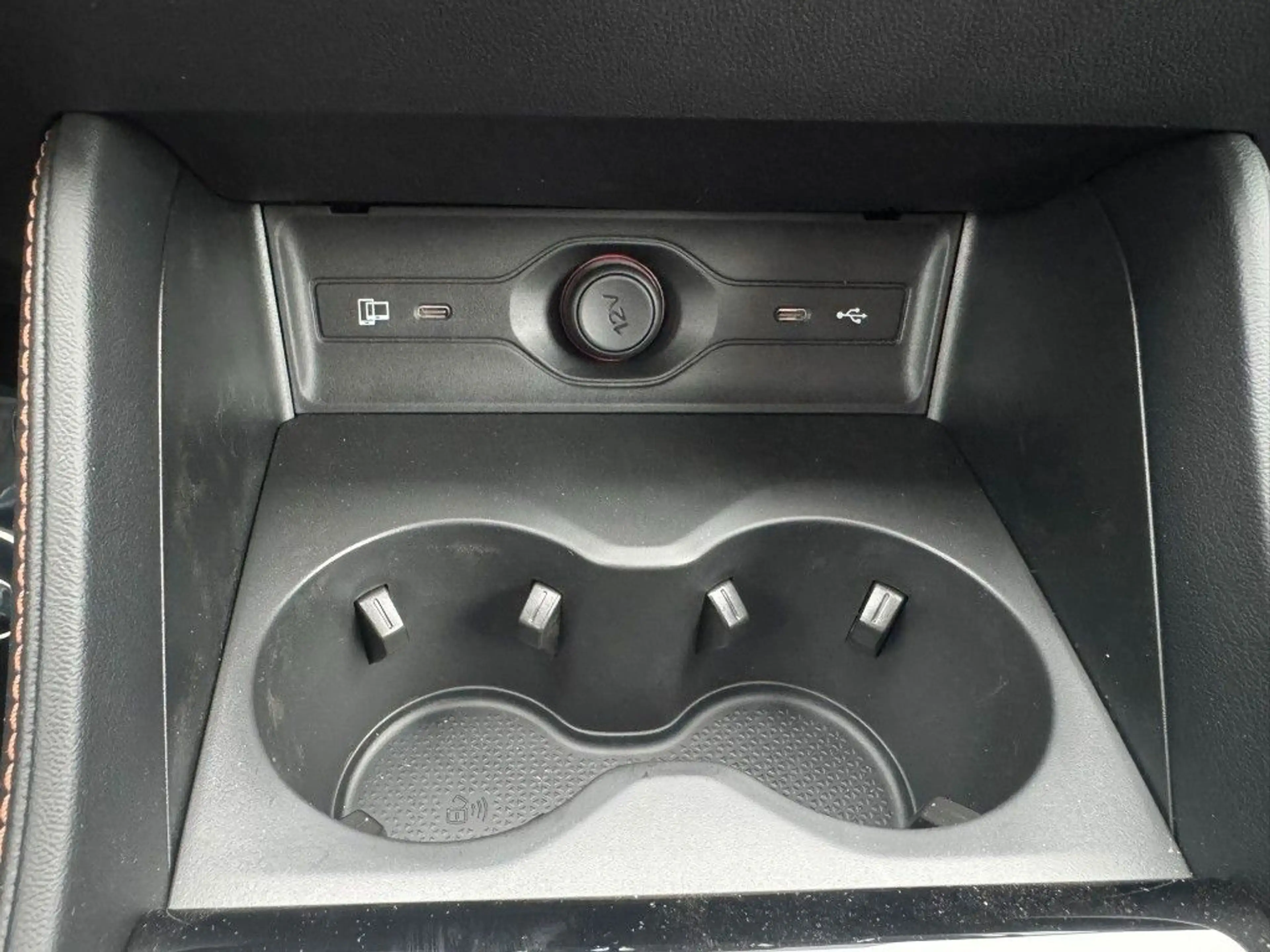 MG HS 1.5 Hybrid+ Luxury / NAVI / 360°KAMERA — photo 22