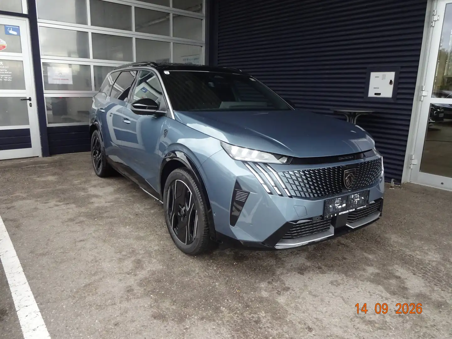 Peugeot 5008 e-5008 Dual GT Exclusive 325 73kWh - 1